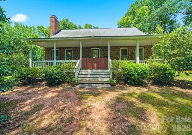Photo 3 of Single family home for sale at 9143 Sadlers Ridge Rd, Fort Mill, SC 29707 | MLS# 4388651 | Listing updated on 2026-08-20