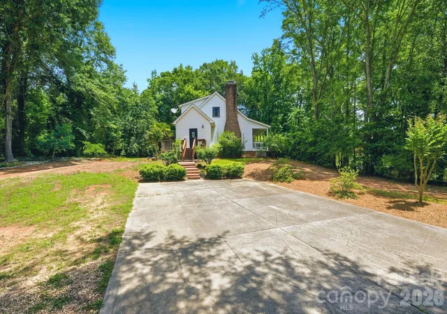 Photo 1 of Single family home for sale at 9143 Sadlers Ridge Rd, Fort Mill, SC 29707 | MLS# 4388651 | Listing updated on 2026-08-20