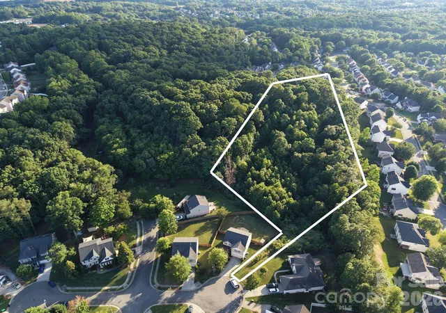 1st image of 10804 Maryanna Ct, Charlotte, NC 28213 | MLS# 4388653