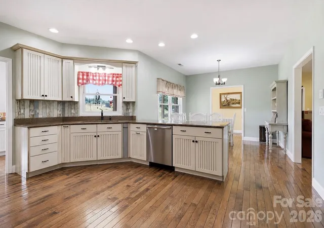 Homes for sale in Waynesville, NC | 409 Tall Timbers Ln, Waynesville, NC 28785 | MLS# 4388661