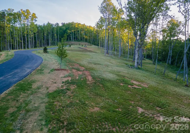 4th image of 415 Fairview Dr, Fairview, NC 28730 | MLS# 4388679