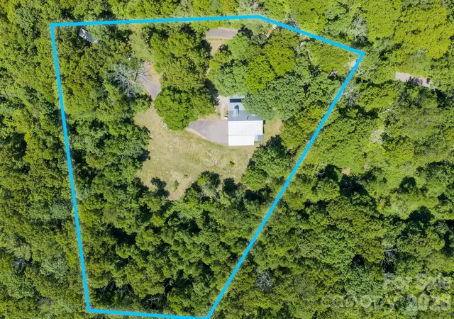 38th image of 58 Randall Dr, Fairview, NC 28730 | MLS# 4388685
