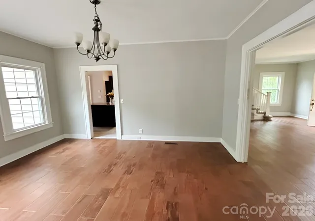 Photo 3 of Single family home for sale at 210 Oakdale St, Gastonia, NC 28054 | MLS# 4388719 | Listing updated on 2026-09-23
