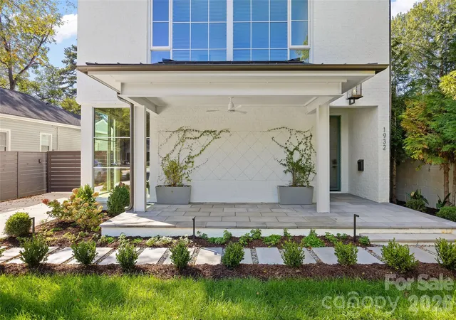 Photo 2 of Mansion for sale at 1932 E 8th Street, Charlotte, NC 28204 | MLS# 4388746 | Listing updated on 2026-10-24