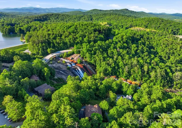 Homes for sale in Lake Toxaway, NC | 30 Lower Tanglewood Rd E #2, Lake Toxaway, NC 28747 | MLS# 4388779