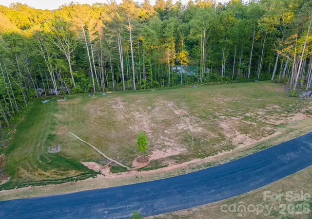 3rd image of 416 Irvine Dr, Fairview, NC 28730 | MLS# 4388783