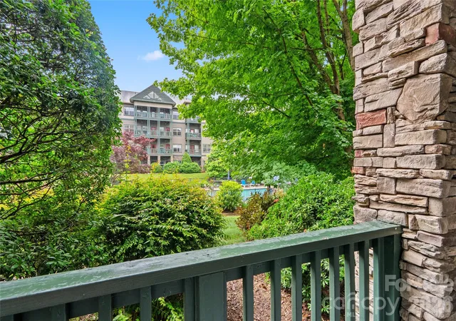 24th image of 9 Kenilworth Knl #108, Asheville, NC 28805 | MLS# 4388816