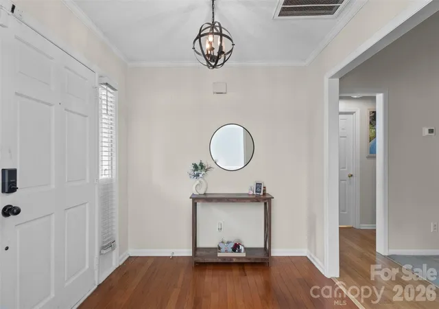 3rd image of 8704 Hornwood Ct, Charlotte, NC 28215 | MLS# 4388830
