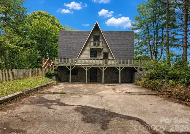 Homes for sale in Lenoir, NC | 3555 Majestic View Pl, Lenoir, NC 28645 | MLS# 4388844