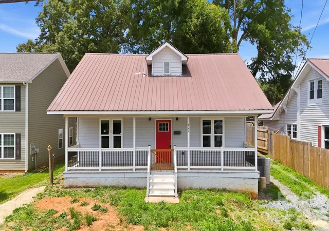 Photo 2 of Single family home for sale at 511 N Johnson St, Monroe, NC 28112 | MLS# 4388865 | Listing updated on 2026-09-18