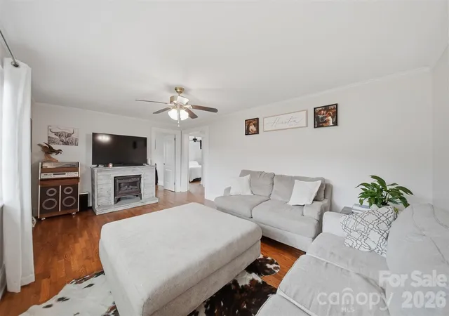 4th image of 3526 16Th St Ne, Hickory, NC 28601 | MLS# 4388898