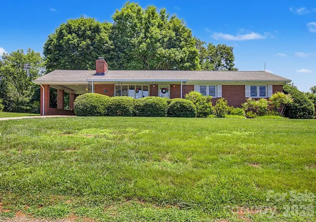 4th image of 788 Alexander Rd, Alexander, NC 28701 | MLS# 4388899