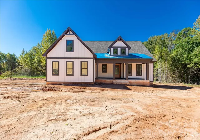 Photo 1 of Single family home for sale at 1032 Patrick Rd, Gastonia, NC 28056 | MLS# 4388910 | Listing updated on 2026-10-07
