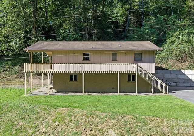 Photo 1 of Single family home for sale at 839 Mckinney Rd, Burnsville, NC 28714 | MLS# 4388916 | Listing updated on 2026-09-30