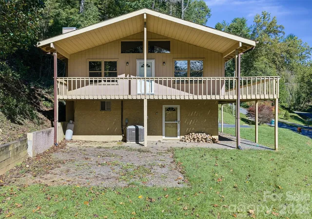 Photo 3 of Single family home for sale at 839 Mckinney Rd, Burnsville, NC 28714 | MLS# 4388916 | Listing updated on 2026-09-30