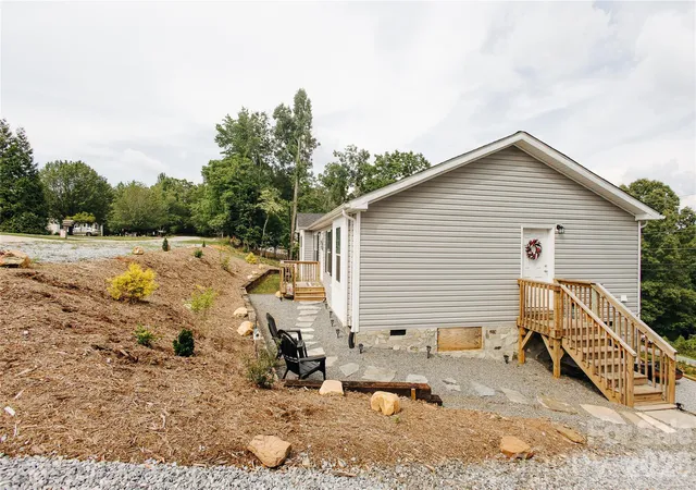 Homes for sale in Nebo, NC | 70 S Cascades Dr, Nebo, NC 28761 | MLS# 4388947