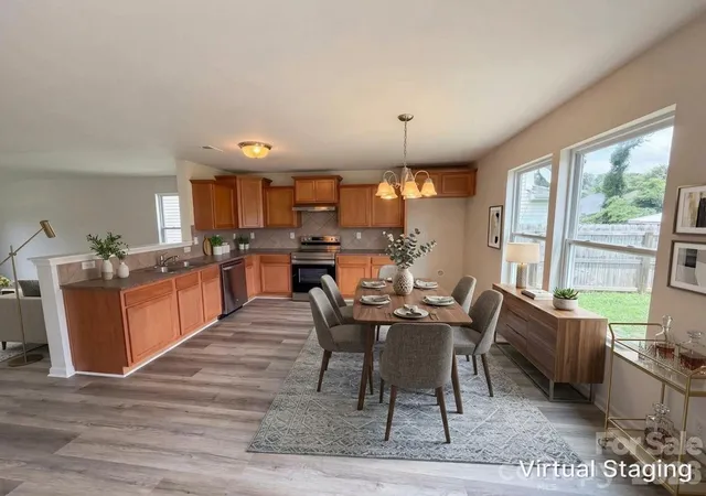 Photo 1 of Sale Pending at 2534 Strm Bank Dr, Charlotte, NC 28269 | MLS# 4388978 | Listing updated on 2026-10-28
