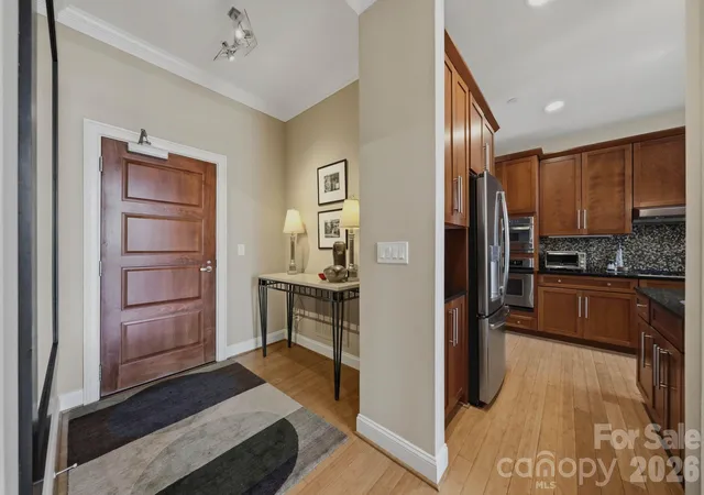 4th image of 435 S Tryon St, Charlotte, NC 28202