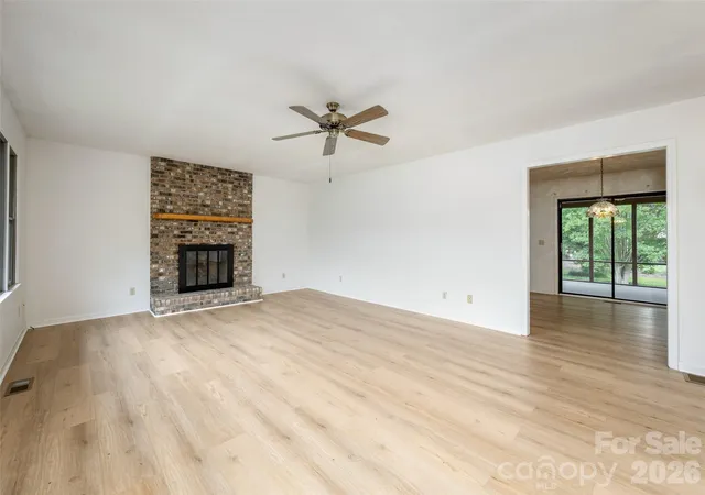 Homes for sale in Horse Shoe, NC | 2 Bannerwood Dr, Horse Shoe, NC 28742 | MLS# 4388993