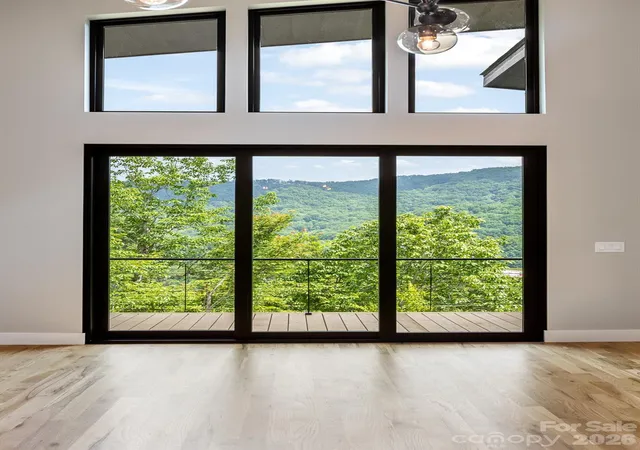 Photo 2 of Single family home for sale at 60 King Horn Ridge, Waynesville, NC 28785 | MLS# 4389004 | Listing updated on 2026-10-02