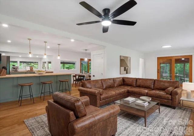 Photo 2 of Single family home for sale at 455 Rocky Springs Hts, Burnsville, NC 28714 | MLS# 4389023 | Listing updated on 2026-10-08