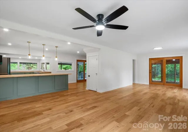 Photo 3 of Single family home for sale at 455 Rocky Springs Hts, Burnsville, NC 28714 | MLS# 4389023 | Listing updated on 2026-10-08