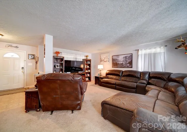 4th image of 3841 Shasta Cir, Clover, SC 29710 | MLS# 4389038