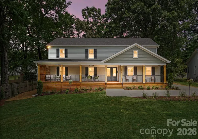 Photo 2 of Single family home for sale at 3800 Lovett Cir, Charlotte, NC 28210 | MLS# 4389040 | Listing updated on 2026-09-22