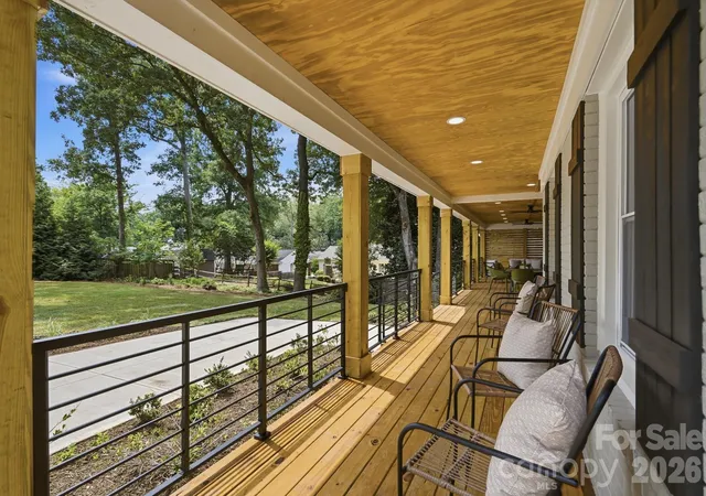 Photo 4 of Single family home for sale at 3800 Lovett Cir, Charlotte, NC 28210 | MLS# 4389040 | Listing updated on 2026-09-22