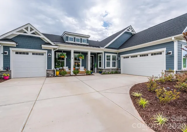Homes for sale in Belmont, NC | 247 Lanyard Ln, Belmont, NC 28012 | MLS# 4389103