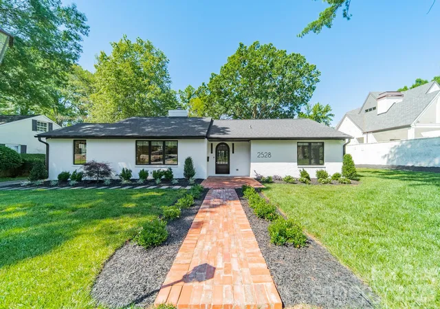 1st image of 2528 Providence Rd, Charlotte, NC 28211 | MLS# 4389120