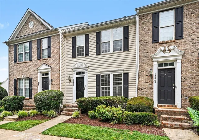 Townhouse for sale at 10946 Garden Oaks Ln, Charlotte, NC 28273 | MLS# 4389129