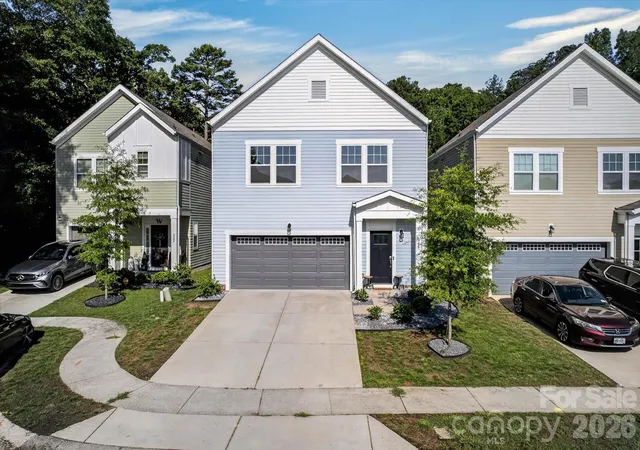 1st image of 548 Kingsway Cir, Charlotte, NC 28214 | MLS# 4389140