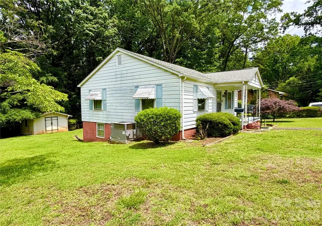 Photo 3 of Single family home for sale at 5057 Erickson Rd, Charlotte, NC 28208 | MLS# 4389142 | Listing updated on 2026-08-21