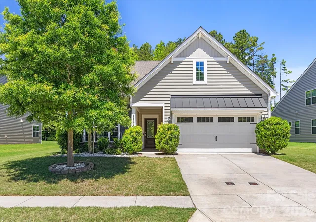 Photo 2 of Single family home for sale at 2321 Napa Valley Dr, Waxhaw, NC 28173 | MLS# 4389145 | Listing updated on 2026-09-17