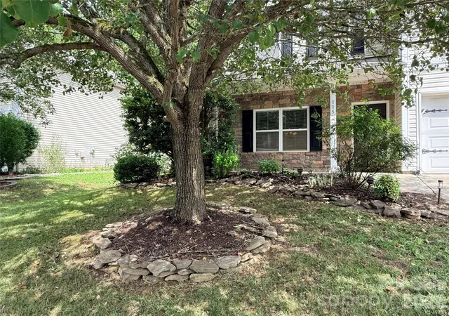 Photo 3 of Single family home for sale at 115 Thorsen Dr, Mooresville, NC 28117 | MLS# 4389151 | Listing updated on 2026-07-20