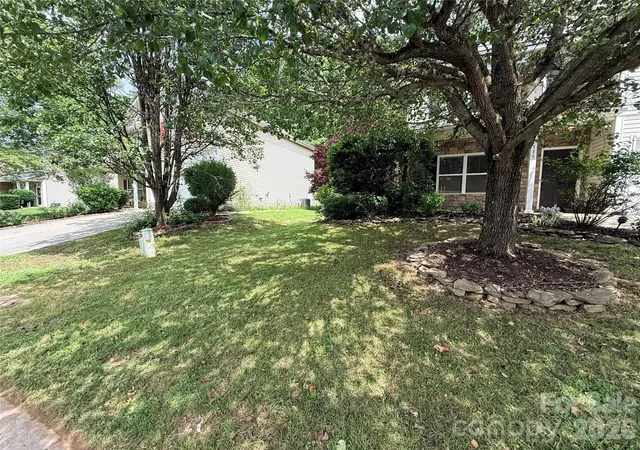 Photo 4 of Single family home for sale at 115 Thorsen Dr, Mooresville, NC 28117 | MLS# 4389151 | Listing updated on 2026-07-20