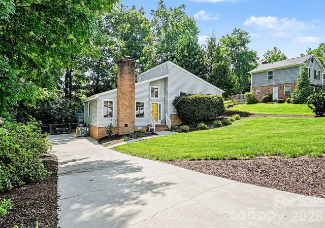 2nd image of 7944 Pawtuckett Rd, Charlotte, NC 28214 | MLS# 4389168