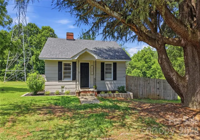 2nd image of 1501 Highland Ave, Albemarle, NC 28001 | MLS# 4389169