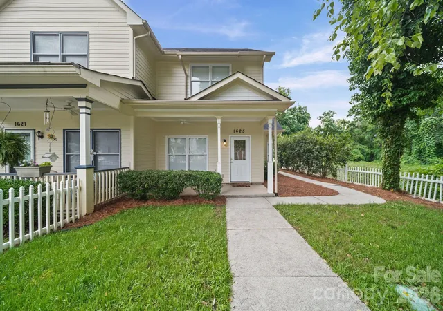 Photo 2 of Townhouse for sale at 1625 Begonia Way, Rock Hill, SC 29732 | MLS# 4389196 | Listing updated on 2026-06-24