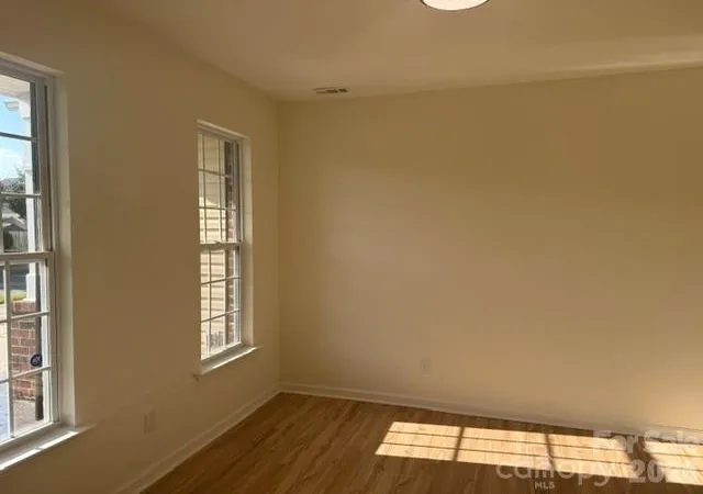 Photo 3 of Single family home for sale at 10615 Elm Bnd Dr, Charlotte, NC 28273 | MLS# 4389205 | Listing updated on 2026-09-01