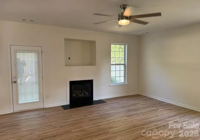 Photo 4 of Single family home for sale at 10615 Elm Bnd Dr, Charlotte, NC 28273 | MLS# 4389205 | Listing updated on 2026-09-01