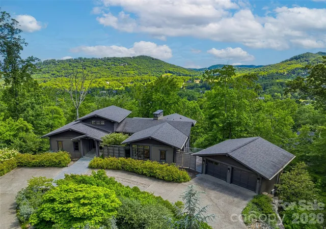 1st image of 1121 Timberbluff Wy, Arden, NC 28704 | MLS# 4389216