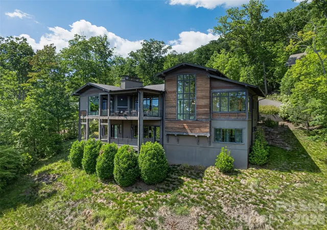 4th image of 1121 Timberbluff Wy, Arden, NC 28704 | MLS# 4389216
