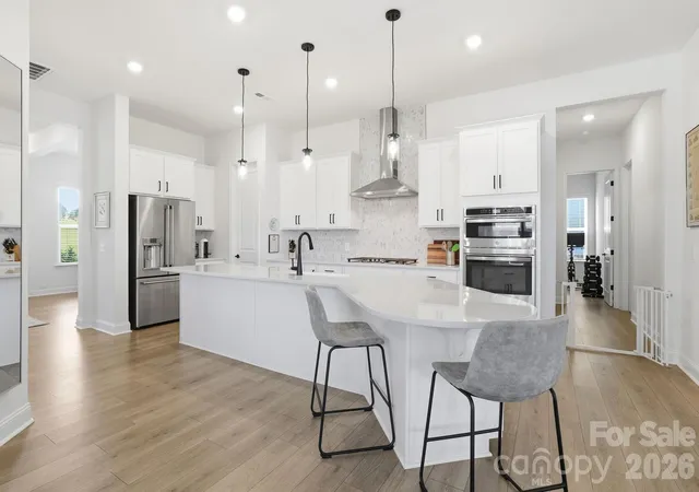 Photo 1 of Single family home for sale at 6721 Baker Crk Ave, Fort Mill, SC 29707 | MLS# 4389233 | Listing updated on 2026-07-09