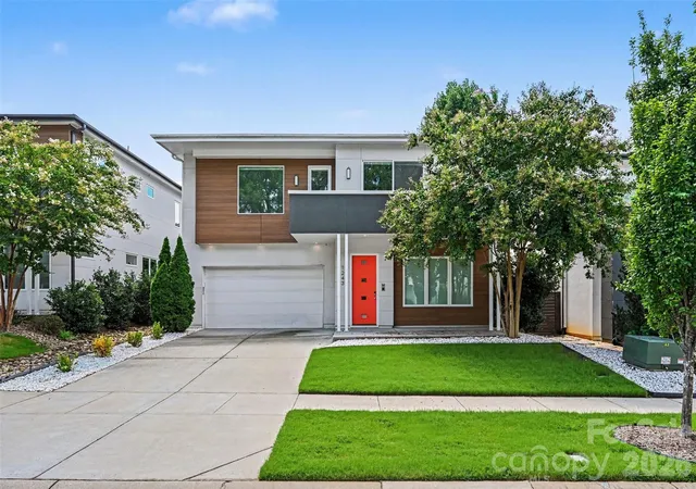 Photo 1 of Single family home for sale at 1243 Realta Dr, Charlotte, NC 28211 | MLS# 4389245 | Listing updated on 2026-09-05