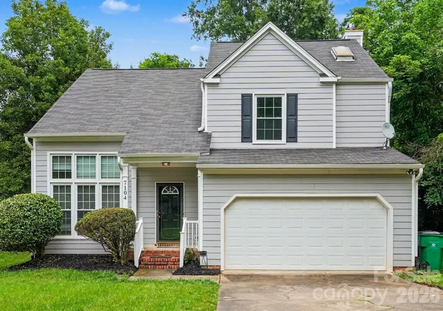Photo 1 of Single family home for sale at 7104 Kinsmore Ln, Charlotte, NC 28269 | MLS# 4389282 | Listing updated on 2026-09-02