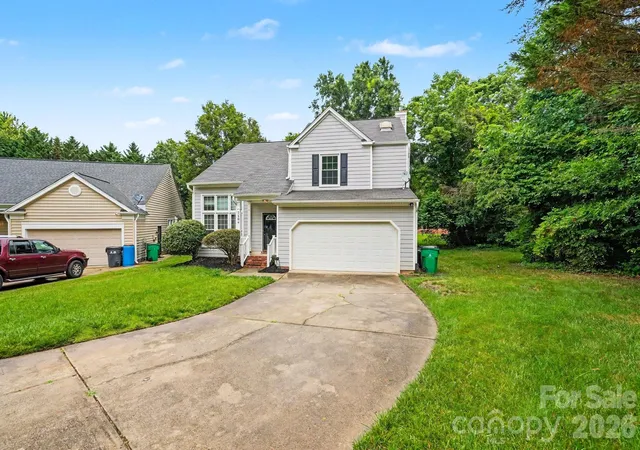 Photo 2 of Single family home for sale at 7104 Kinsmore Ln, Charlotte, NC 28269 | MLS# 4389282 | Listing updated on 2026-09-02