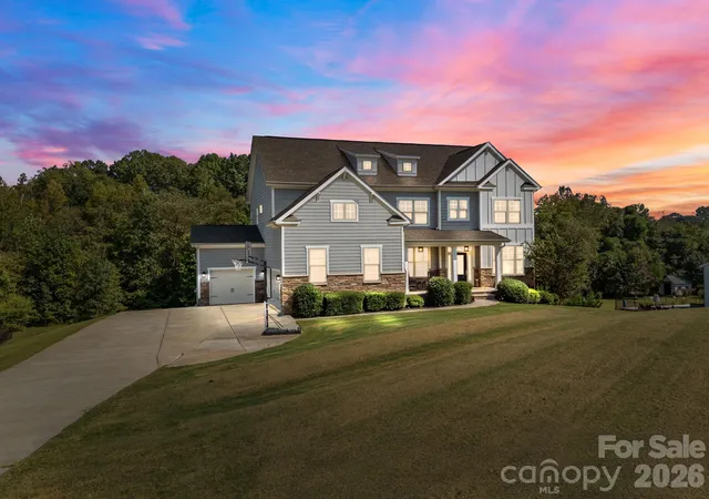 Photo 1 of Single family home for sale at 141 Rain Shadow Dr, Mooresville, NC 28115 | MLS# 4389349 | Listing updated on 2026-09-21