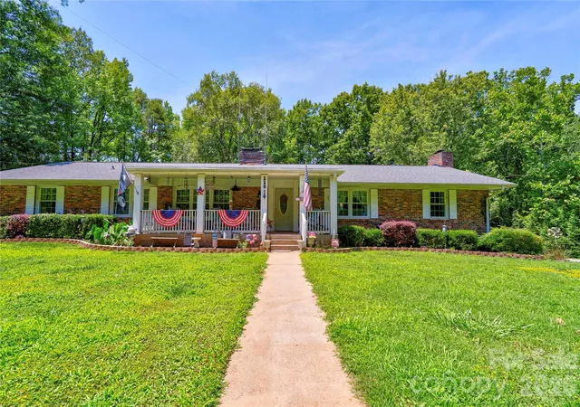 Homes for sale in Shelby, NC | 110 Greene Dr, Shelby, NC 28150 | MLS# 4389404